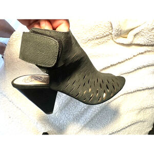 Vince Camuto Womens Eshantel Leather PEEP Toe Slingback Black